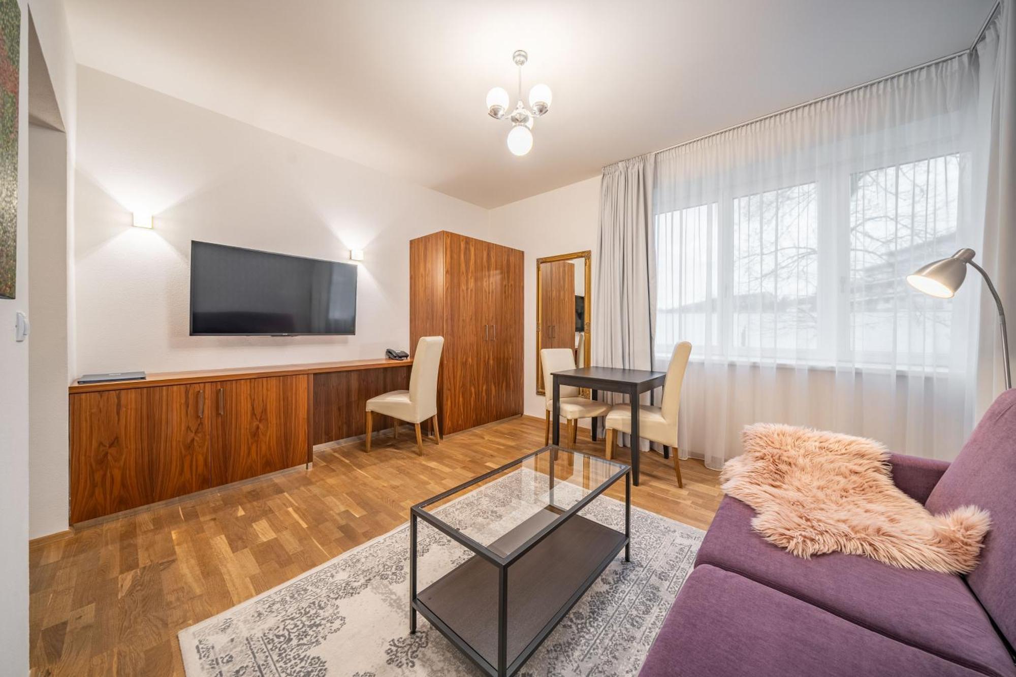 Vila Eva Лугачовице Экстерьер фото